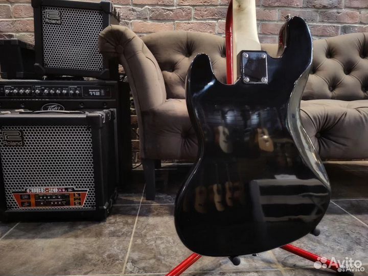 Бас Гитара Jazz Bass