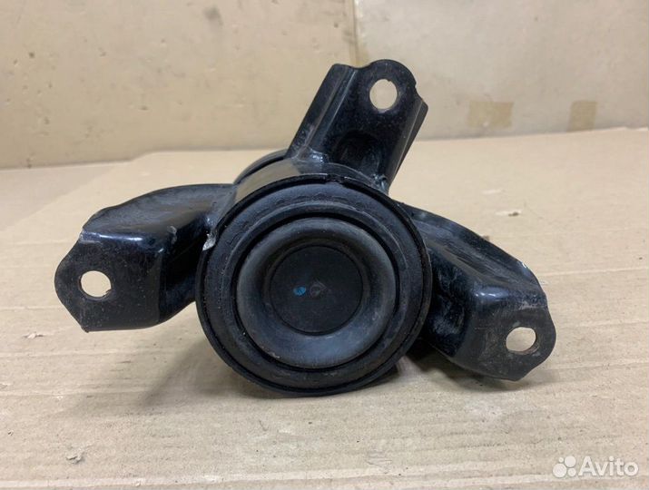 Опора двс правая Kia Rio 3