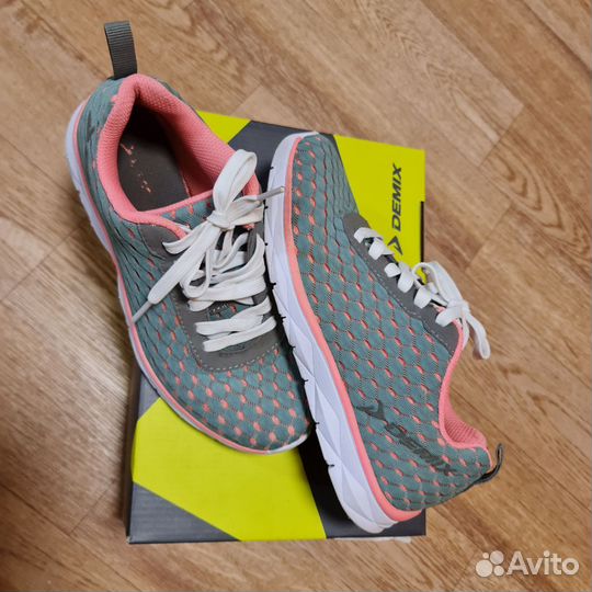 Кроссовки для девочки 35 размер demix