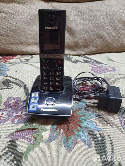 Радиотелефон Panasonic KX-TG8051RU dect