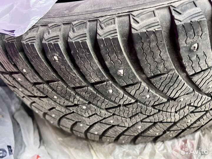 Pirelli Scorpion Ice Zero 2 255/55 R18