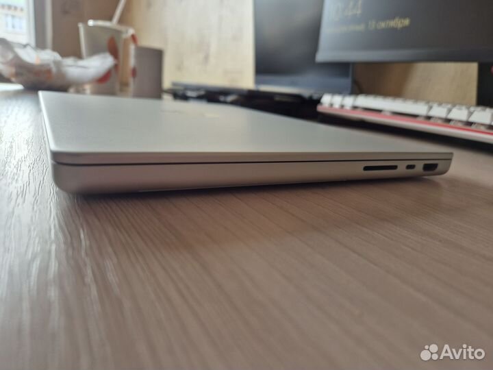 Apple macbook pro 14 m1 16 512