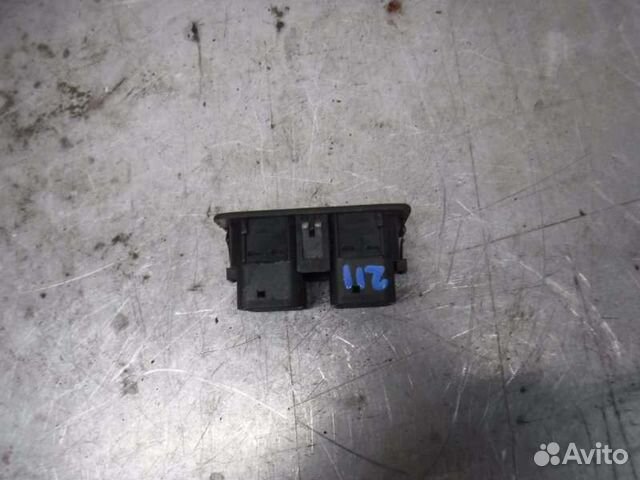 Блок управления стеклоподъемниками передний левый