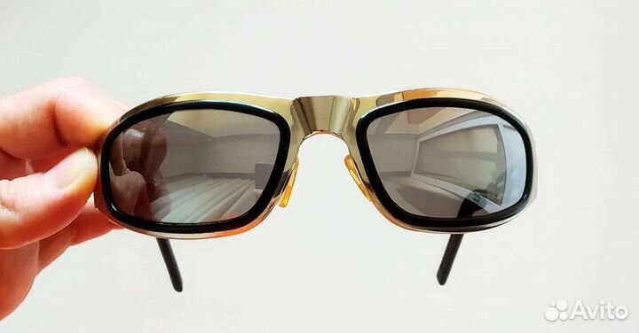 Женские солнцезащитные очки 