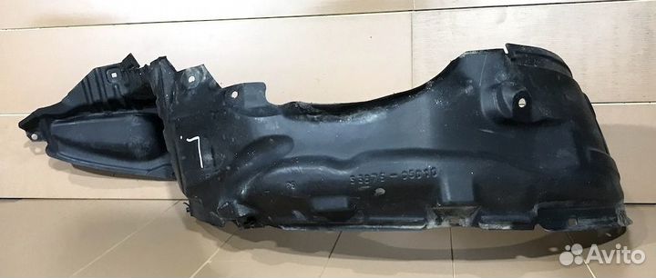 Тойота Карина Локер- подкрылок передний левый