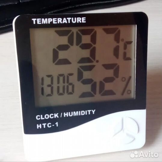 Термометр гигрометр с часами. Новый