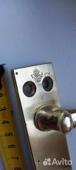 Дверная ручка 