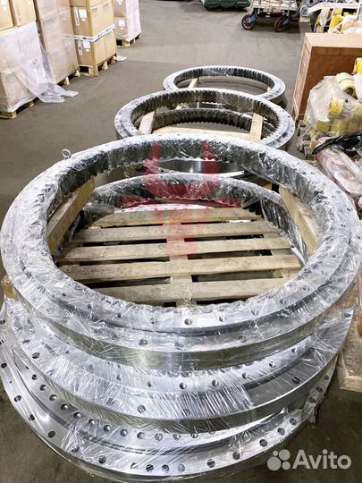 Поворотный круг Komatsu PC220LL-8 206-25-00301