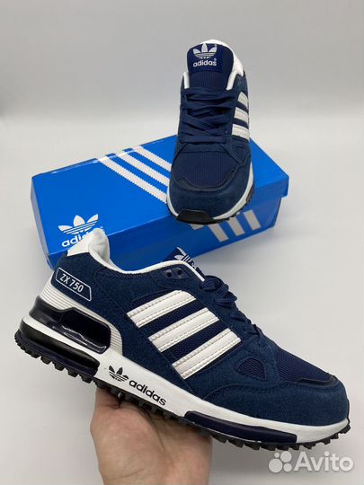 Кроссовки adidas zx750