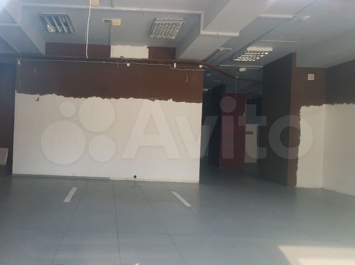 Первая линия Галактионовской с витринами