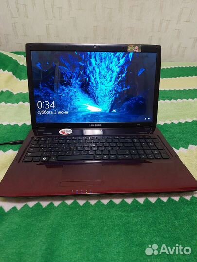 Ноутбук samsung R780,17,3-диагональ