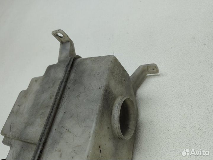 Бачок стеклоомывателя Nissan Bluebird 2001