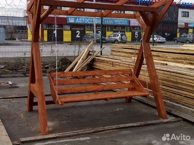 Садовые качели из дерева