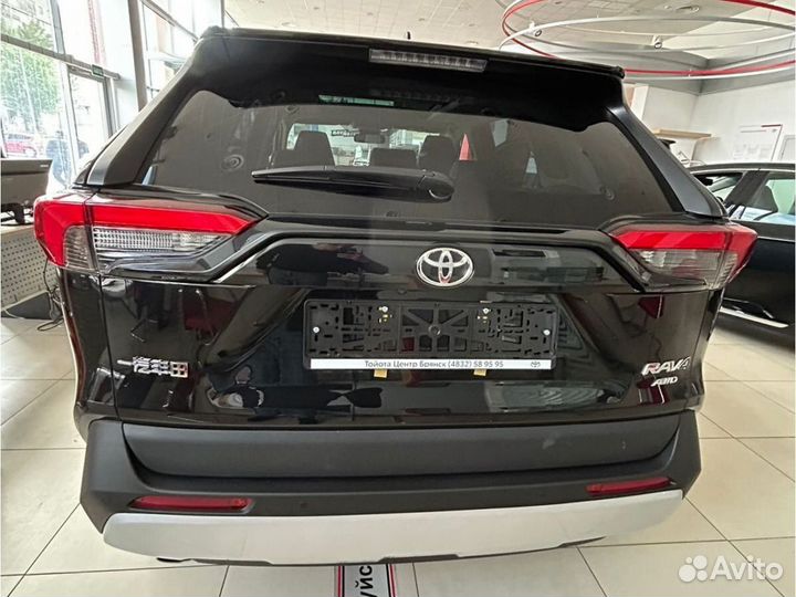 Toyota RAV4 2.0 CVT, 2024