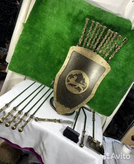 Подставка под шампуры Щит