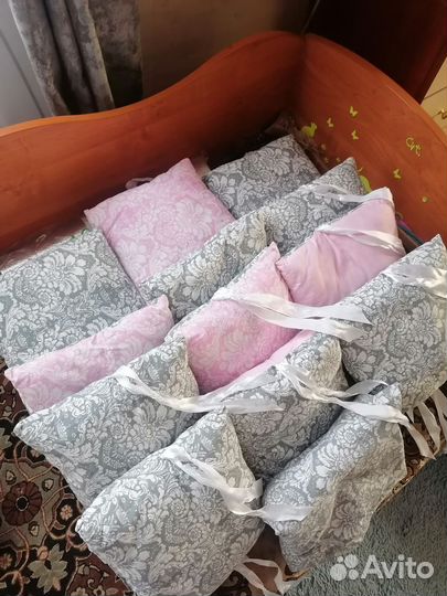 Бортики в кроватку