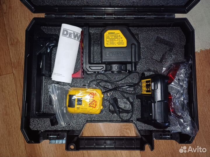 Лазерный уровень Dewalt DCE088R