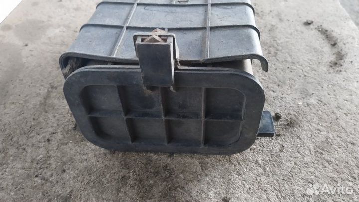 Абсорбер (фильтр угольный) Chery Very A13