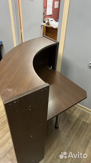 Стойка администратора, ресепшен