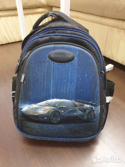 Школьный рюкзак + формы школьные