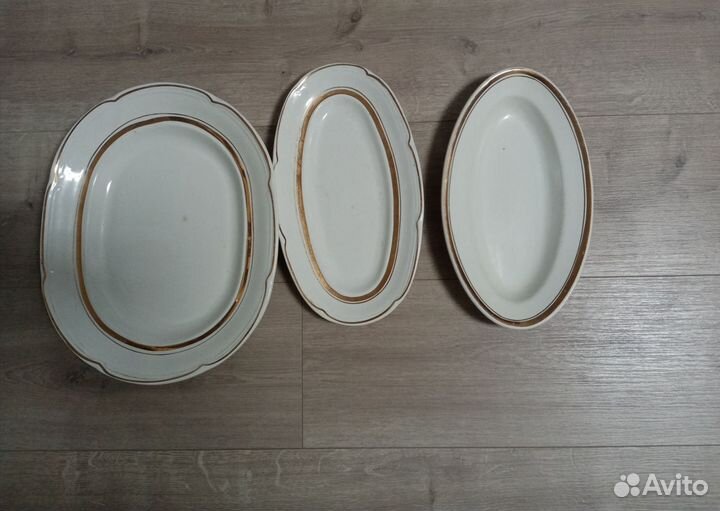 Набор посуды для сервировки