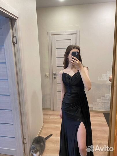 Вечернее платье