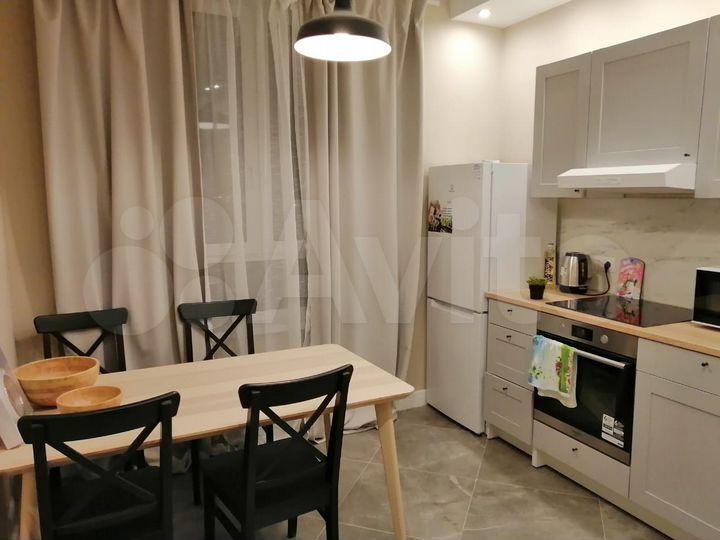 2-к. квартира, 47 м², 13/16 эт.