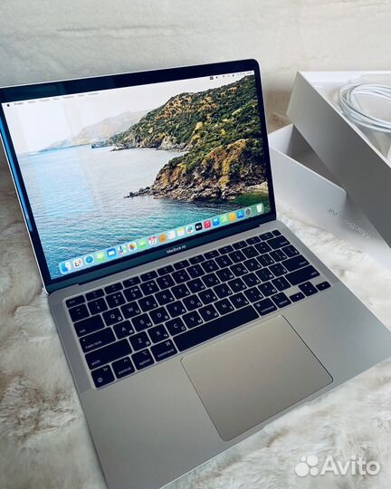 Apple - MacBook Air 13 M1, 2020 - новый