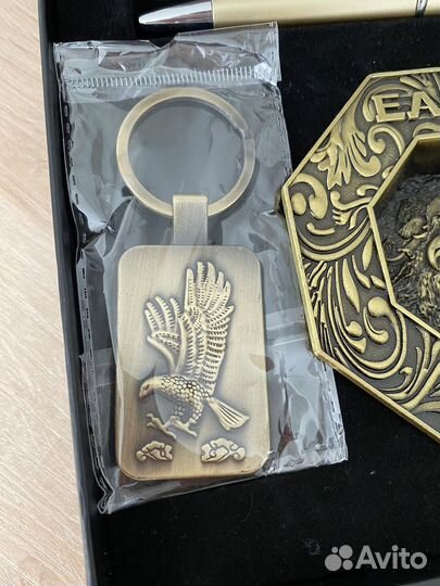 Подарочный набор: зажигалка, пепельница, ручка