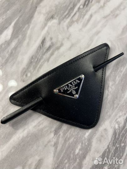 Заколка для волос Prada