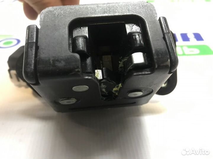 Замок багажника Mazda 3 BP PE / P5 2019