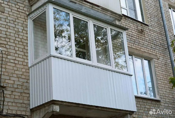 Остекление балкона пластиковое