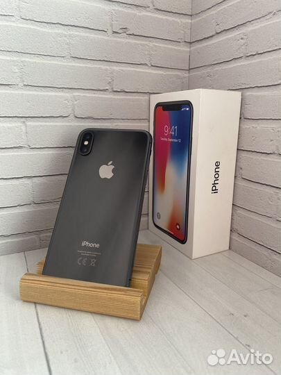 iPhone X, 64 ГБ