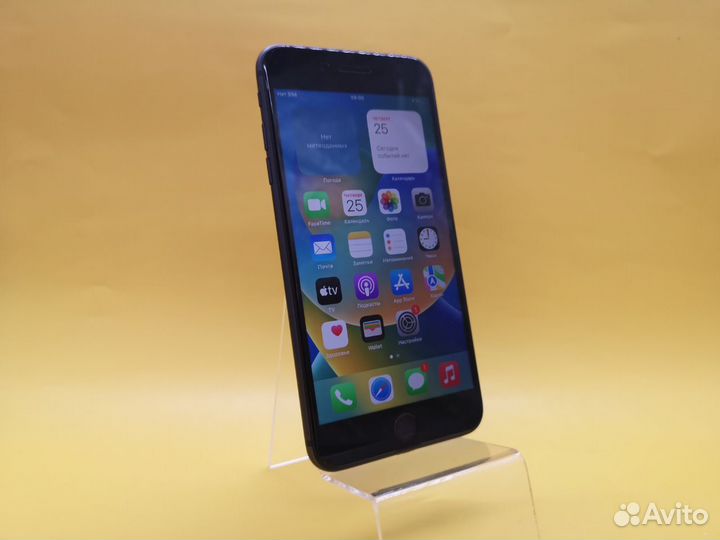 iPhone 8 Plus, 64 ГБ
