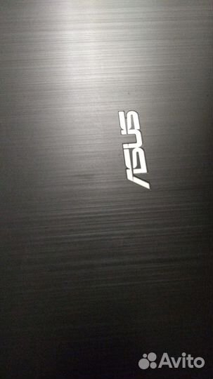 Ноутбук asus
