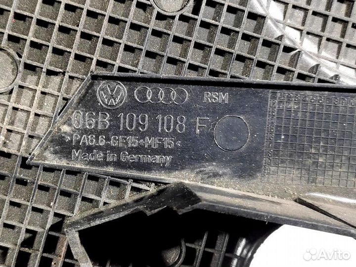 Кожух ремня грм 1.8Т passat B5 Volkswagen