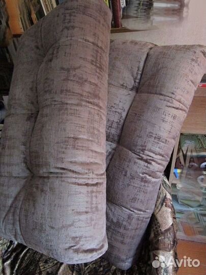 Диванные подушки большие