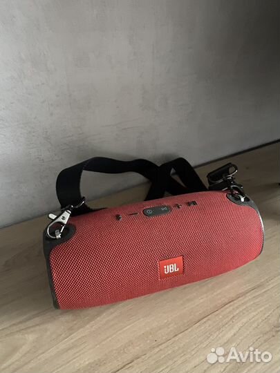 Портативная колонка JBL Extreme
