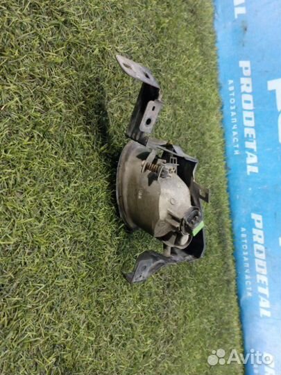 Фара противотуманная передняя правая Honda Legend