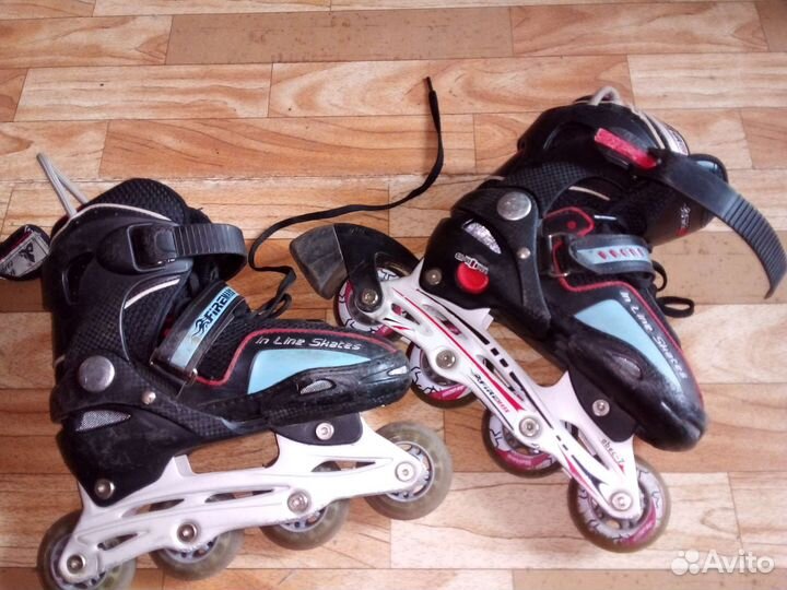 Роликовые коньки р.32-35