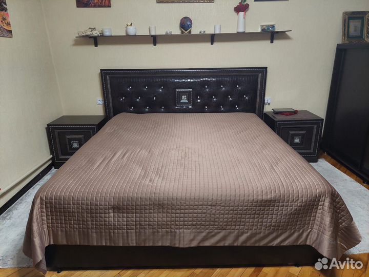 Спальный гарнитур бу без шкафа