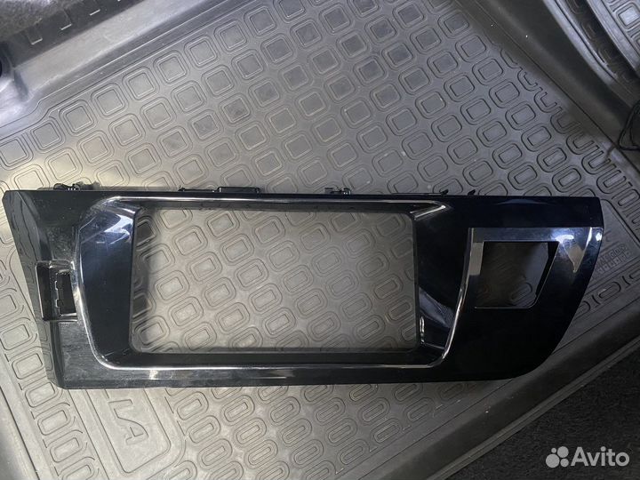 Переходная рамка магнитолы Toyota Corolla 170