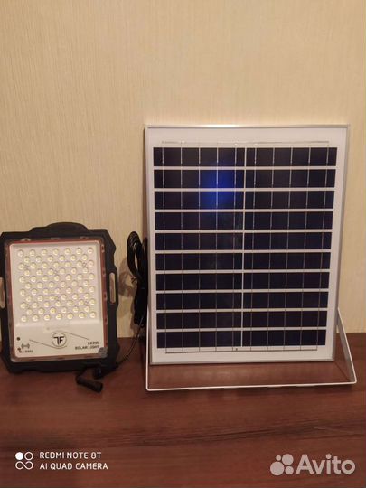 Прожектор на солнечной батарее