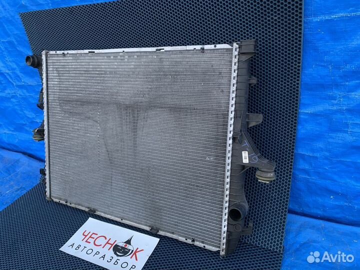 Радиатор охлаждения двигателя VW Touareg GP