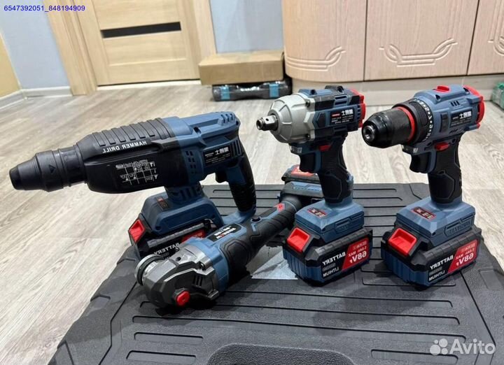 Набор аккумуляторного инструмента Варриор 4 в 1 (Арт.54807)