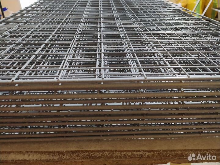 Решетка металлическая, сетка