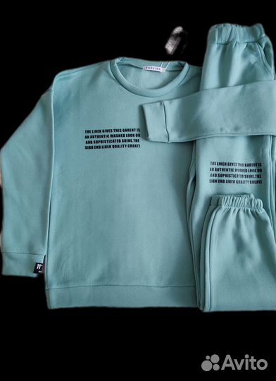 Спортивный костюм женский новый