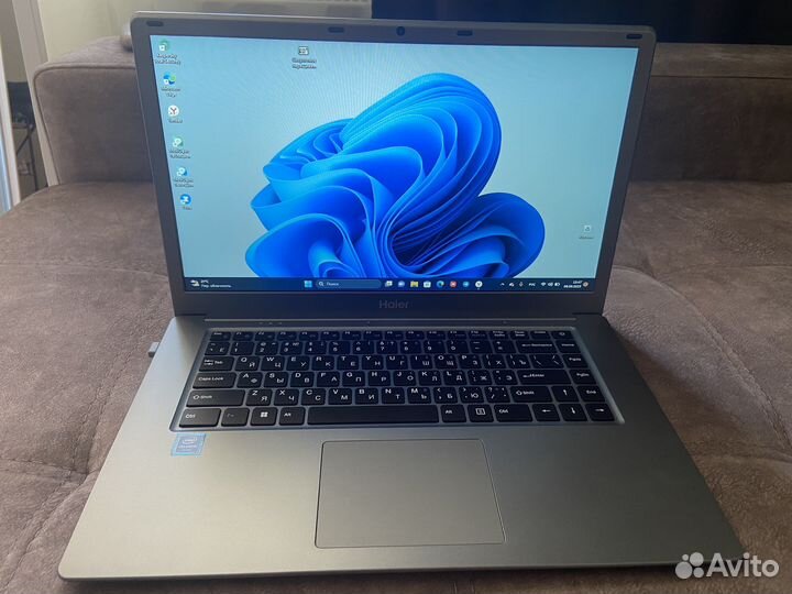 Ноутбук Haier U1530EM