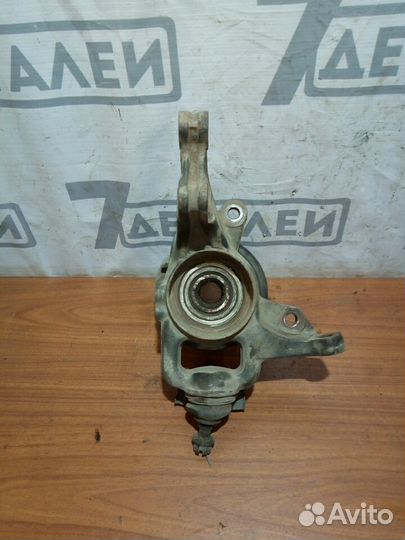 Поворотный кулак правый Hyundai i30 1.4