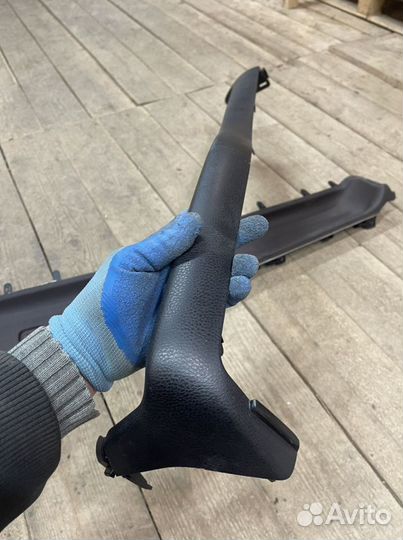 Декоративная накладка торпедо Toyota Highlander 3